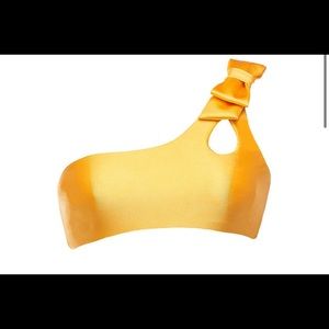 Luna Cara Swim Bikini. Ava Top size M. Palmer Bottom size S.